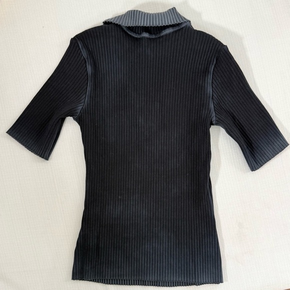 Cotton Citizen Charcoal Ribbed Short Sleeve Top - Picture 2 of 8